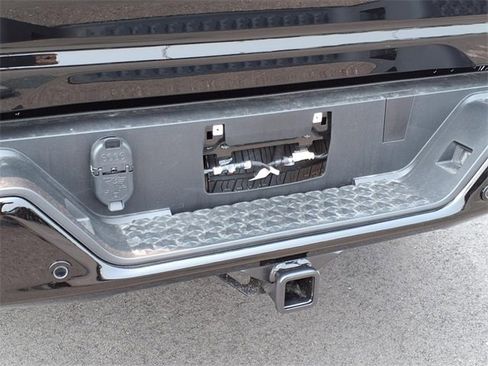 New 2025 GMC Canyon Elevation image 4