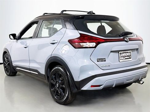 Used 2023 Nissan Kicks SR w/ SR Premium Package image 6