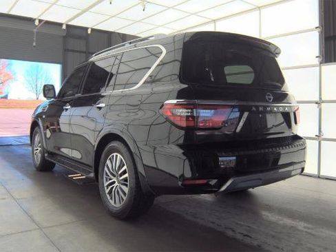 Used 2022 Nissan Armada SV w/ SV Appearance Package image 5