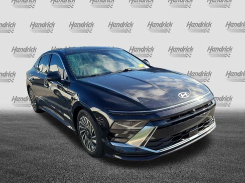 Used 2024 Hyundai Sonata Limited FWD image 2