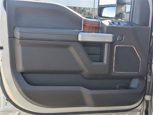 Used 2018 Ford F250 King Ranch w/ King Ranch Ultimate Package image 9