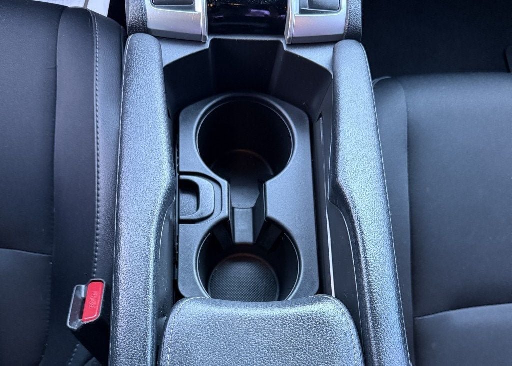 Used 2020 Honda Civic Sport image 18