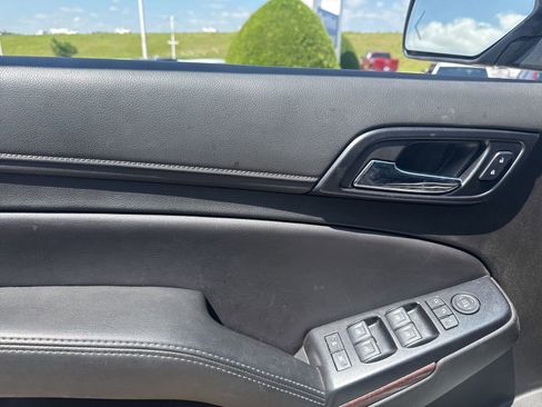 Used 2019 GMC Yukon SLT AWD/4WD image 12