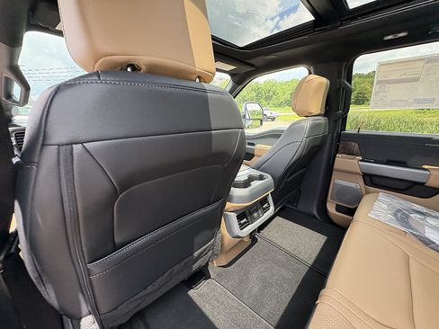 New 2026 Ford F250 Lariat w/ Lariat Ultimate Package AWD/4WD image 18