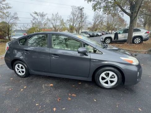 Used 2014 Toyota Prius Two image 16