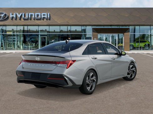 New 2025 Hyundai Elantra Sport image 4