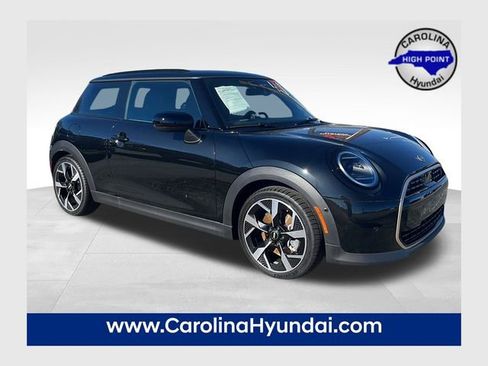 Used 2025 MINI Cooper S image 1