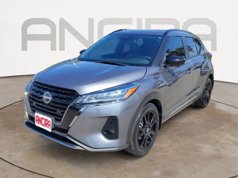 Used 2023 Nissan Kicks SR w/ SR Premium Package image 7