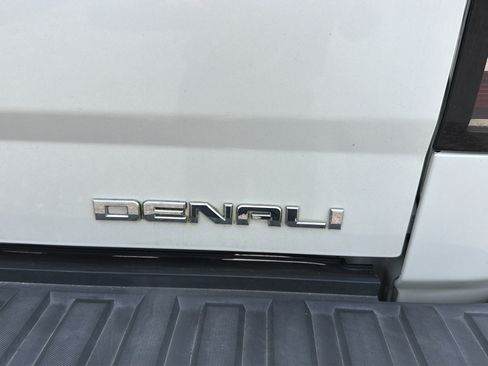 Used 2017 GMC Sierra 1500 Denali w/ Denali Ultimate Package AWD/4WD image 23