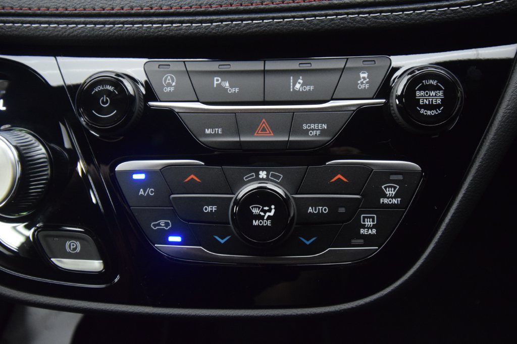 New 2027 Chrysler Pacifica Select FWD image 20
