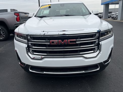 Used 2023 GMC Acadia SLE image 7