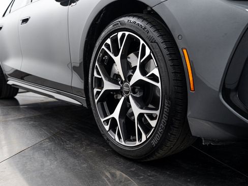 Used 2026 Audi A6 Premium Plus w/ Premium Plus Package AWD/4WD image 22