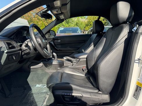 Used 2015 BMW M235i Convertible RWD image 11