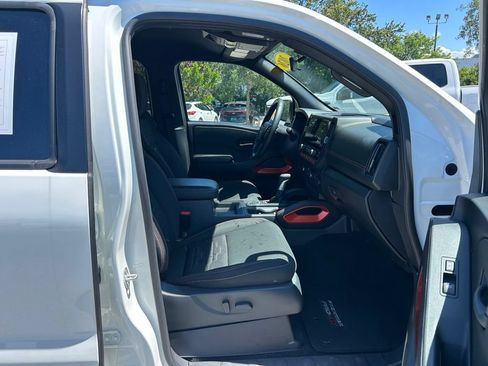 Used 2026 Nissan Frontier PRO-4X AWD/4WD image 35