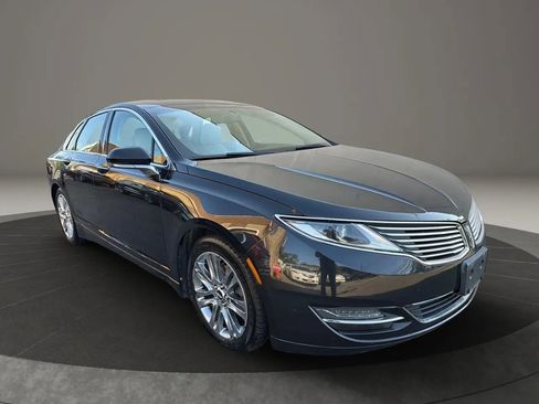Used 2014 Lincoln MKZ Hybrid Sedan 4D w/ Equipment Group 202A Reserve image 3
