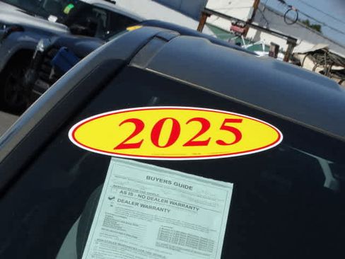 Used 2025 Toyota Tacoma TRD Sport image 6