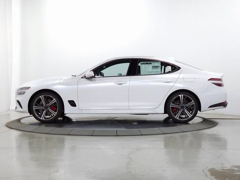Used 2025 Genesis G70 3.3T Advanced image 4