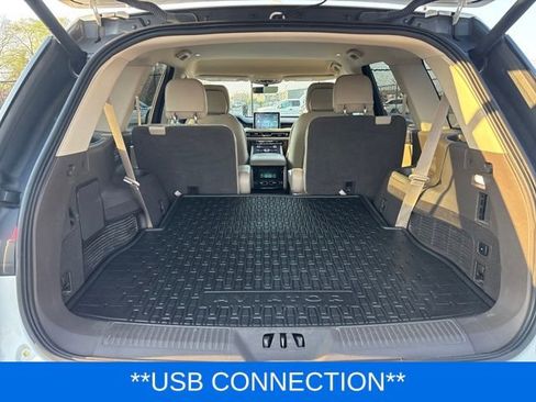 Certified 2020 Lincoln Aviator Reserve w/ Elements Package Plus AWD/4WD image 14
