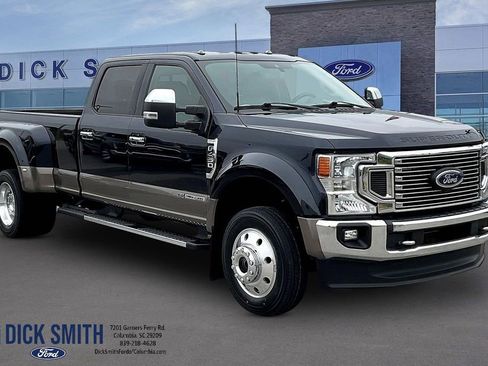 Certified 2021 Ford F450 Lariat w/ Lariat Ultimate Package image 3