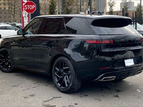 New 2026 Land Rover Range Rover Sport Dynamic SE image 12