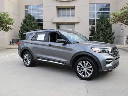 Certified 2024 Ford Explorer XLT w/ Equipment Group 202A