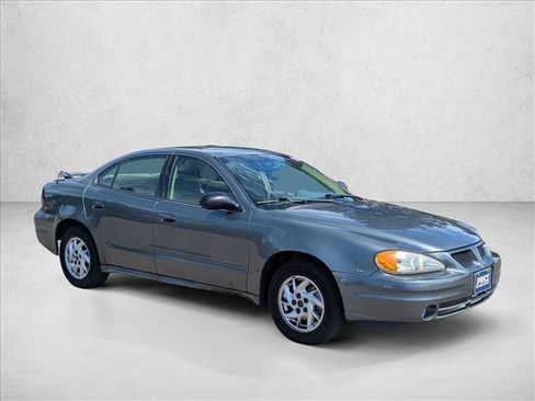 Used 2005 Pontiac Grand Am SE FWD image 3