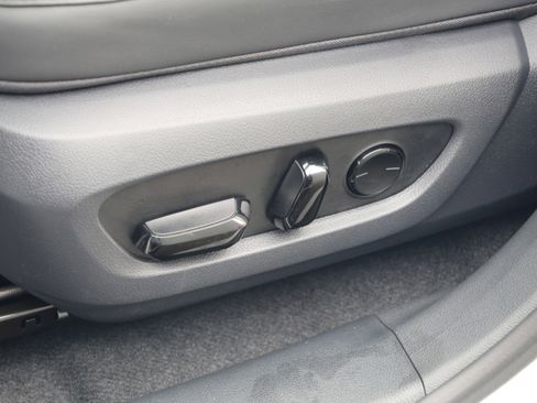 Certified 2026 Lexus RX 350h w/ Convenience Package image 33