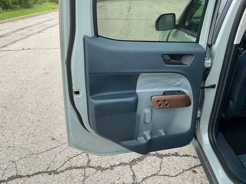 Used 2022 Ford Maverick Lariat w/ Lariat Luxury Package FWD image 14