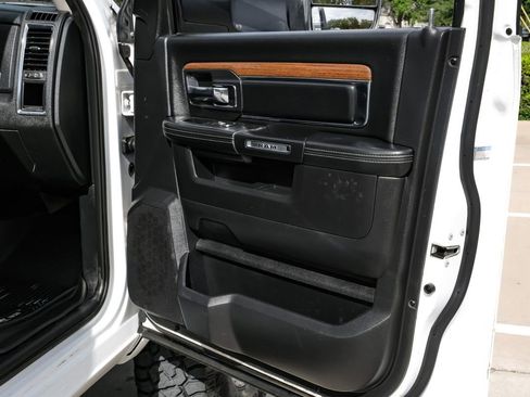 Used 2016 RAM 3500 Laramie image 43