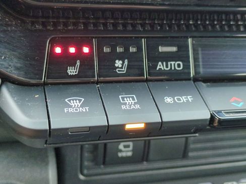 Used 2025 Toyota Land Cruiser AWD/4WD image 27