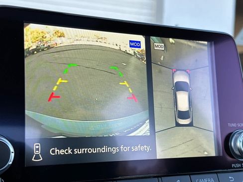 New 2025 Nissan Sentra SR w/ SR Premium Package image 18