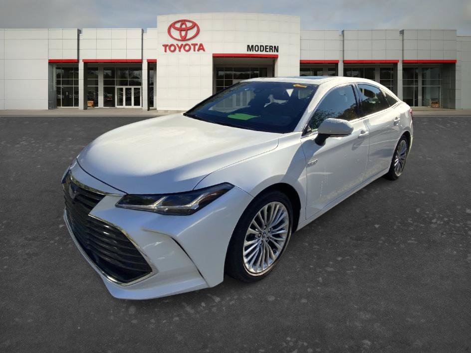 Certified 2019 Toyota Avalon Limited w/ Advanced Safety Package FWD image 12
