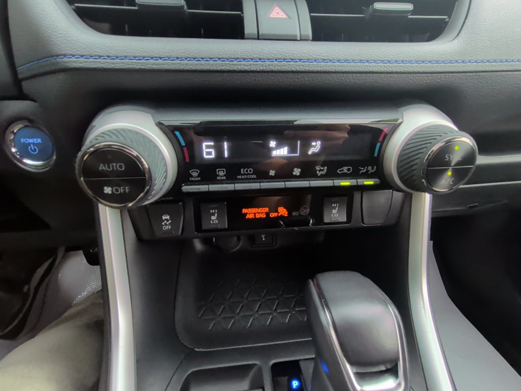 Used 2022 Toyota RAV4 SE w/ Convenience Package AWD/4WD image 19
