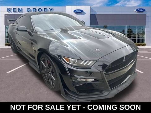 Used 2022 Ford Mustang Shelby GT500 w/ Carbon Fiber Track Pack RWD image 1