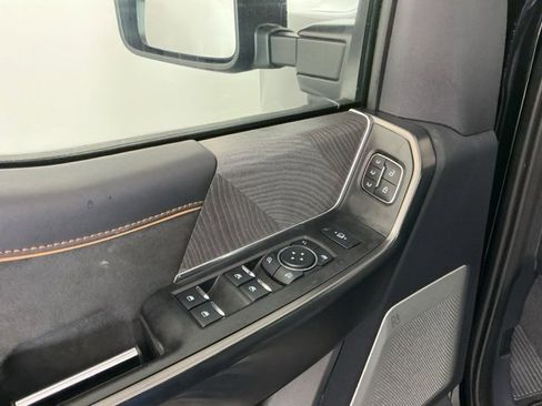 Used 2024 Ford F350 Platinum image 18