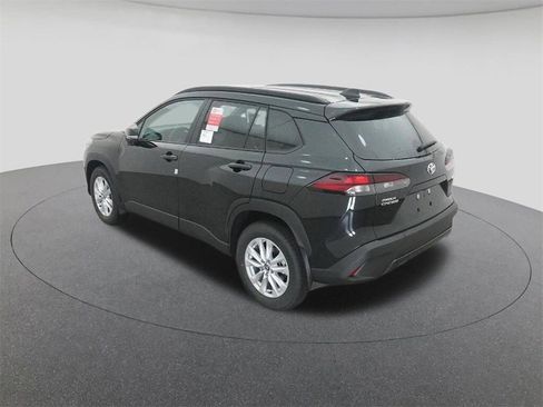 New 2026 Toyota Corolla Cross LE image 5