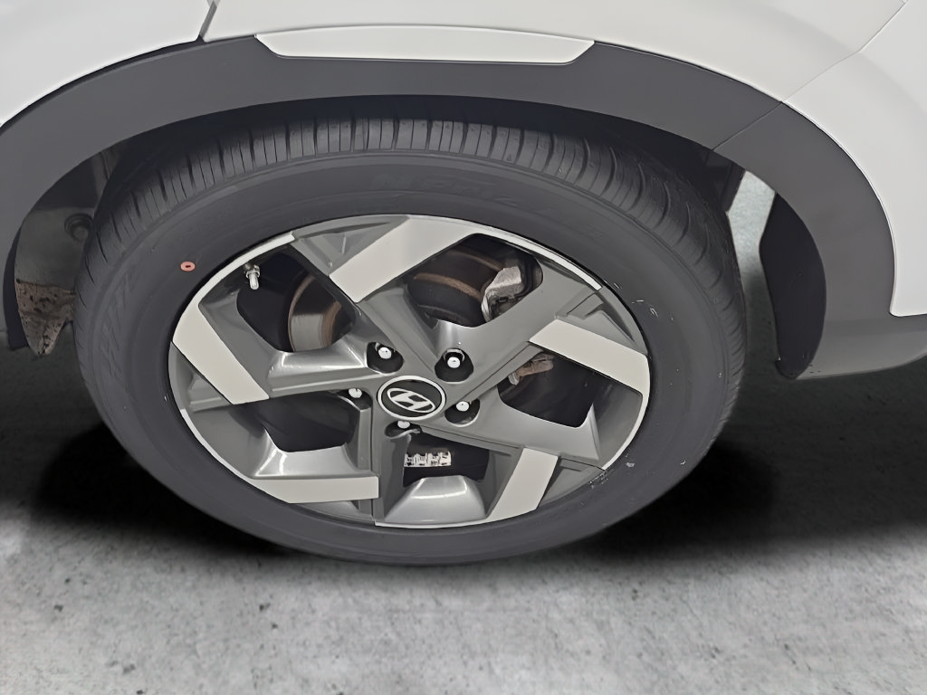 Used 2022 Hyundai Venue Limited FWD image 40