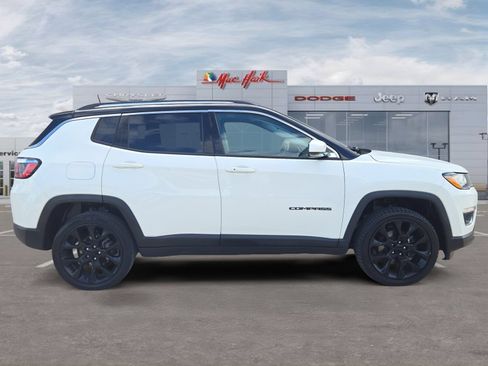 Used 2018 Jeep Compass Limited w/ Navigation Group AWD/4WD image 6