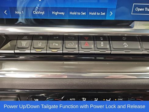 Used 2025 Chevrolet Silverado 2500 High Country w/ Technology Package image 31