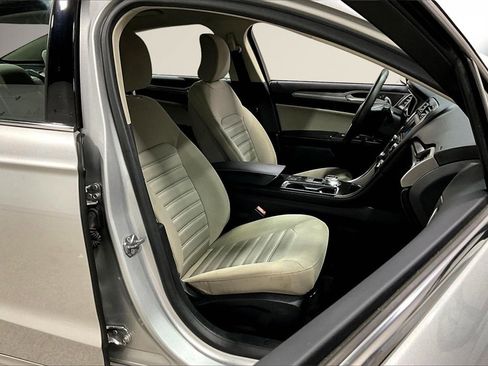 Used 2018 Ford Fusion S image 28