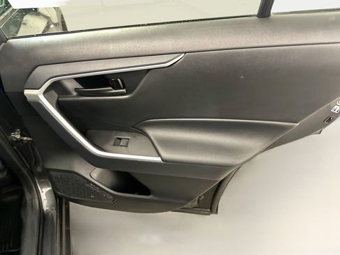 Used 2019 Toyota RAV4 LE w/ All Weather Liner Package AWD/4WD image 30