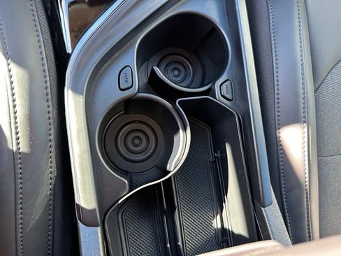 Used 2024 Kia Niro EX Touring image 24