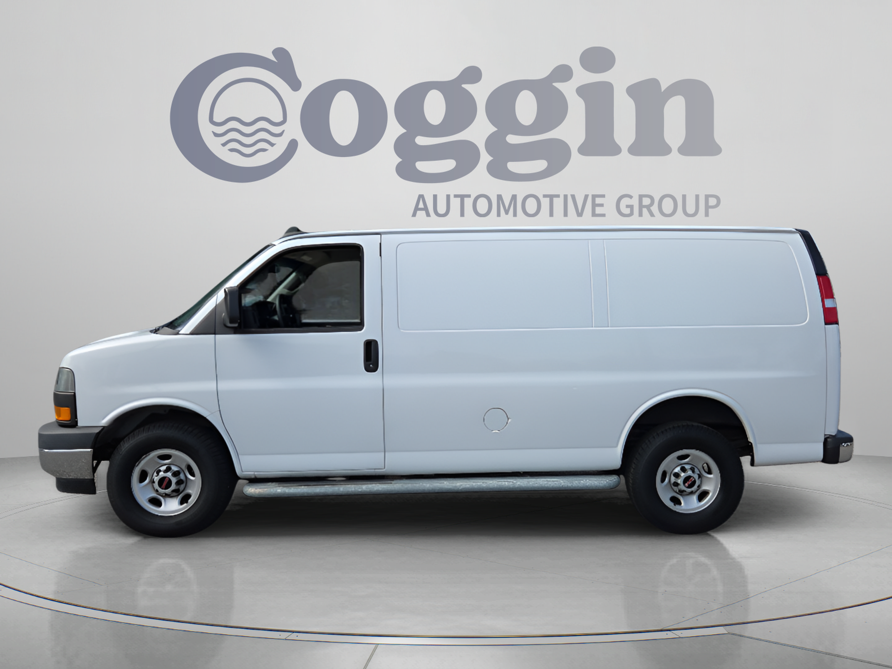 Used 2023 GMC Savana 2500 w/ Driver Convenience Package RWD image 2