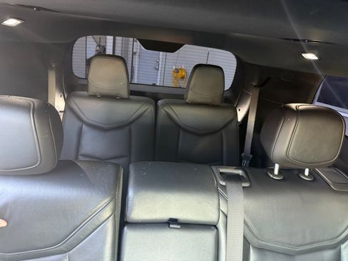 Used 2020 Cadillac XT6 Premium Luxury FWD image 16