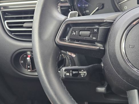 Certified 2025 Porsche Macan S image 26