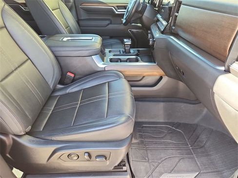 Used 2022 Chevrolet Silverado 1500 High Country w/ High Country Premium Package image 28