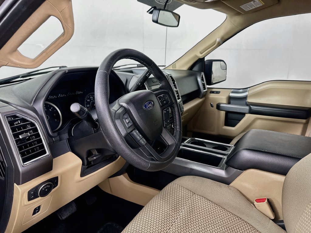 Used 2016 Ford F150 XLT w/ Equipment Group 302A Luxury RWD image 9