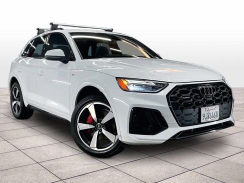 Certified 2024 Audi Q5 2.0T Premium Plus w/ Premium Plus Package image 2