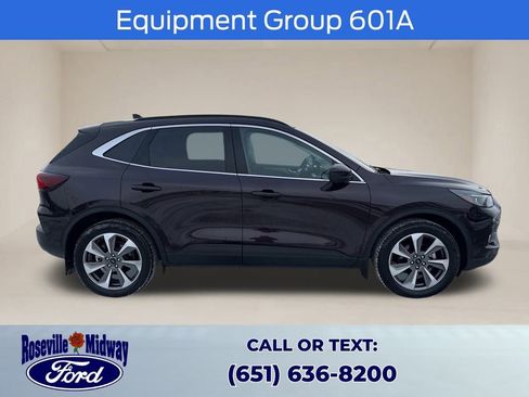 Used 2023 Ford Escape Platinum w/ Premium Technology Package image 9