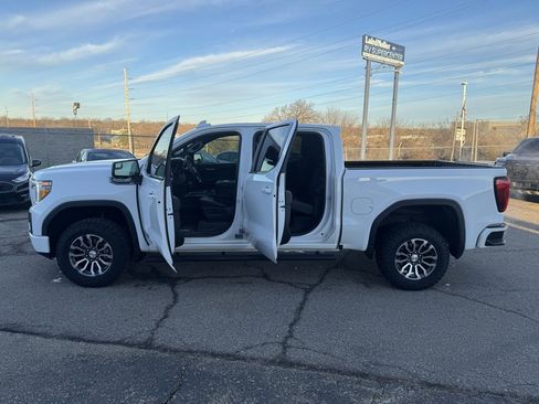 Used 2021 GMC Sierra 1500 AT4 image 4